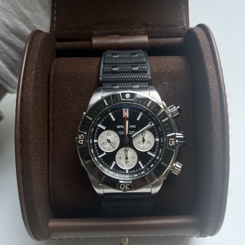 Breitling super chronomat b01 - breitling,